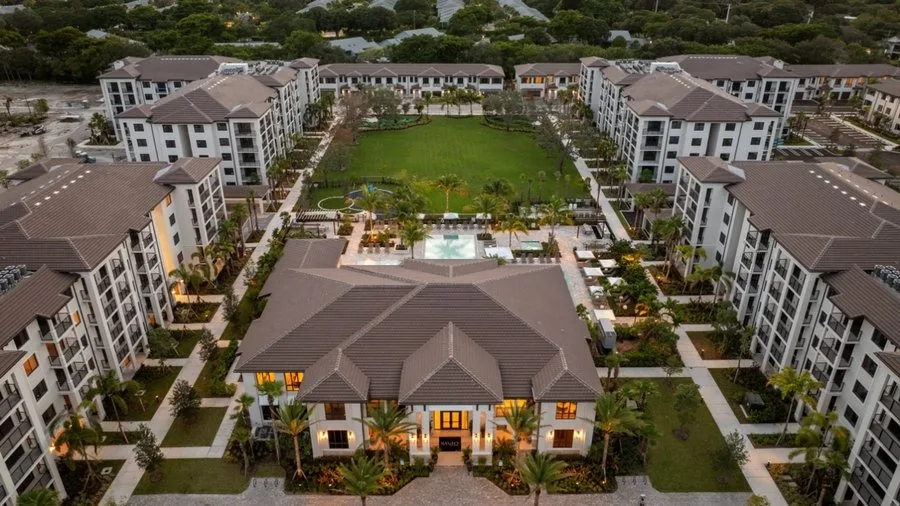 Savio Delray lifestyle